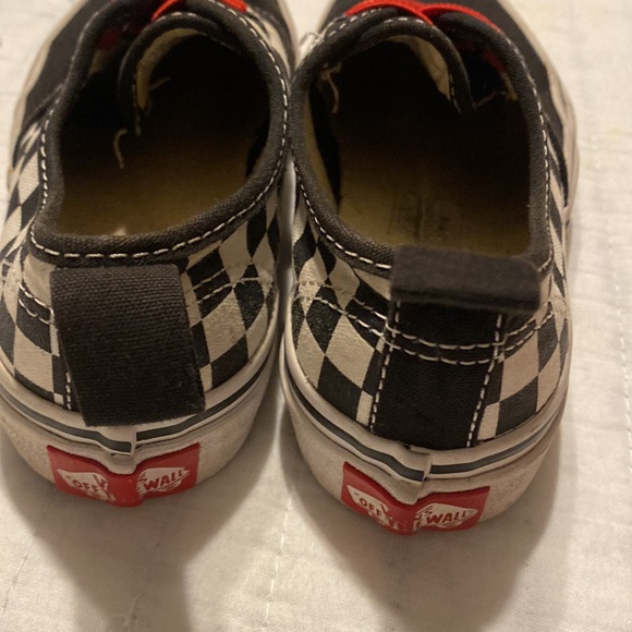 Vans boys shoes size 12 - Picture 2 of 3